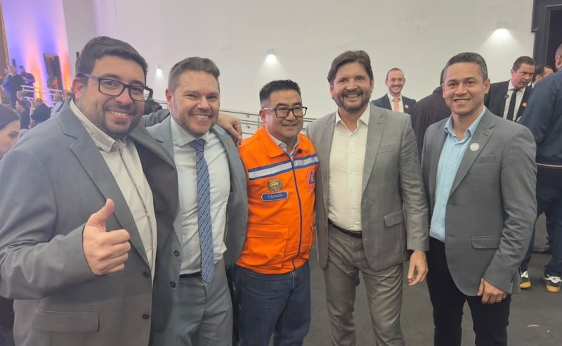 Investimento: cidades da comarca recebem novas viaturas da Defesa Civil