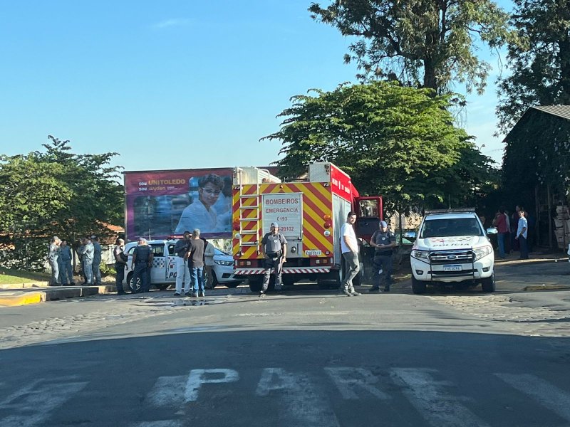 Duas pessoas morrem baleadas em confronto com a PM