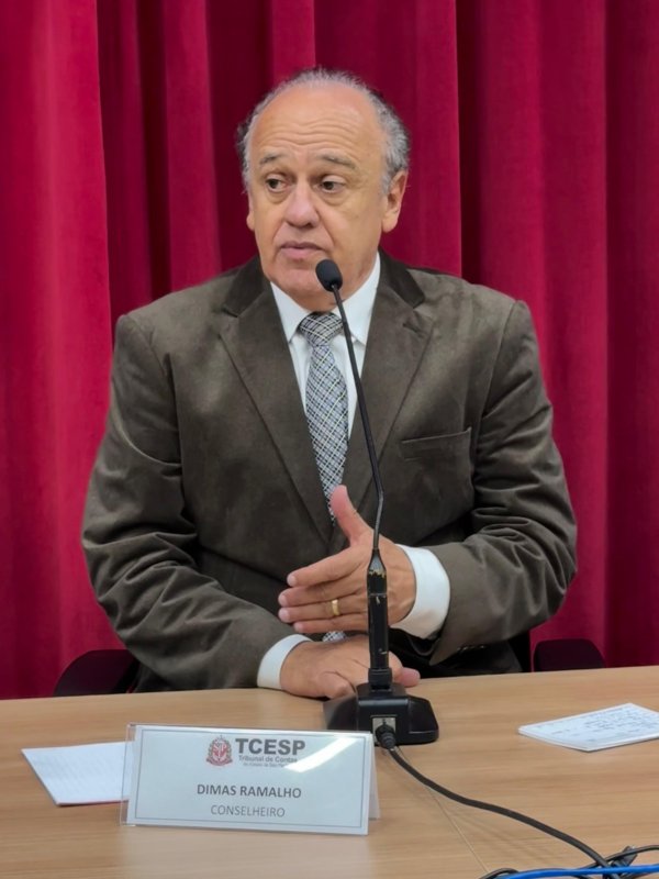 Câmara lidera encontro no Tribunal de Contas em defesa de funcionários da Emurpe