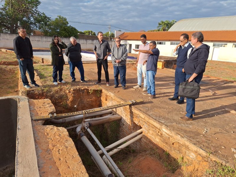 Parque Aquático: vereadores visitam local para discussão de projeto