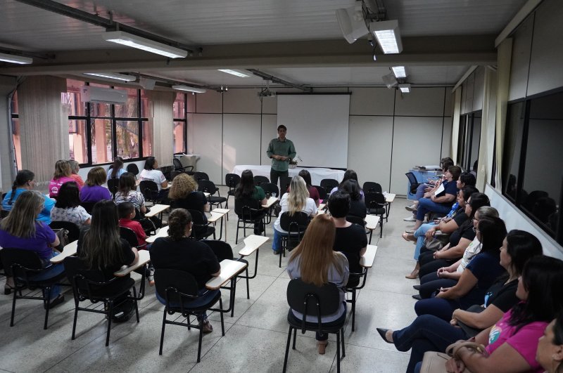 Parceiros recebem certificados da 16ª Semana do Bebê de Penápolis