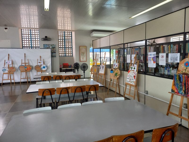 Biblioteca Fausto Ribeiro recebe exposição