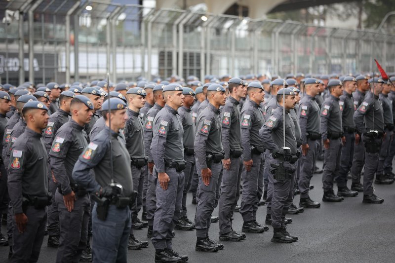 Polícia Militar de SP tem 2.200 vagas abertas