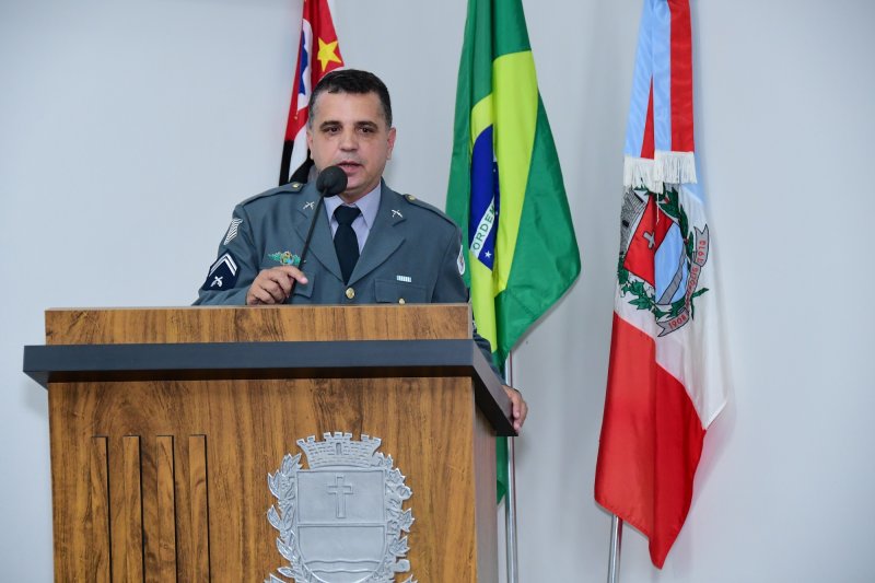 Câmara pede à Regional de Ensino estudos para Escola Cívico-Militar