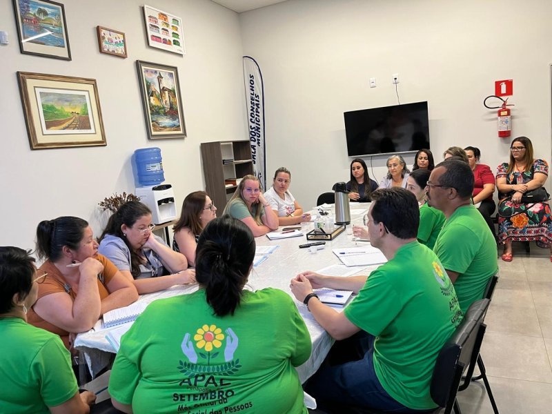 Desenvolvimento Social reúne equipe técnica de entidades parceiras