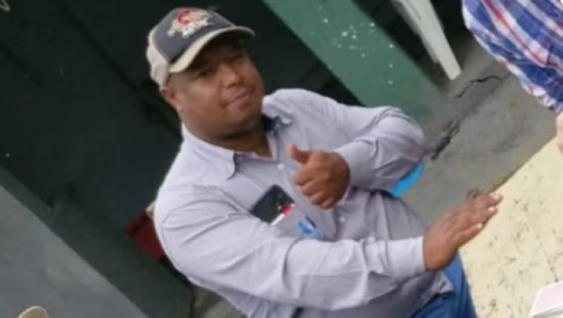 Caseiro morre carbonizado em Clementina