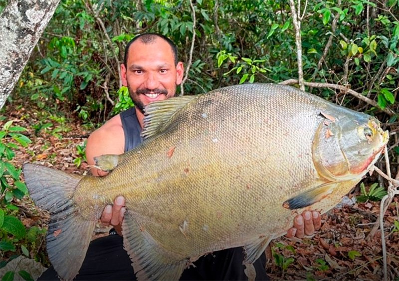 Pacu de 23 quilos é fisgado em represa na cidade de Cosmorama