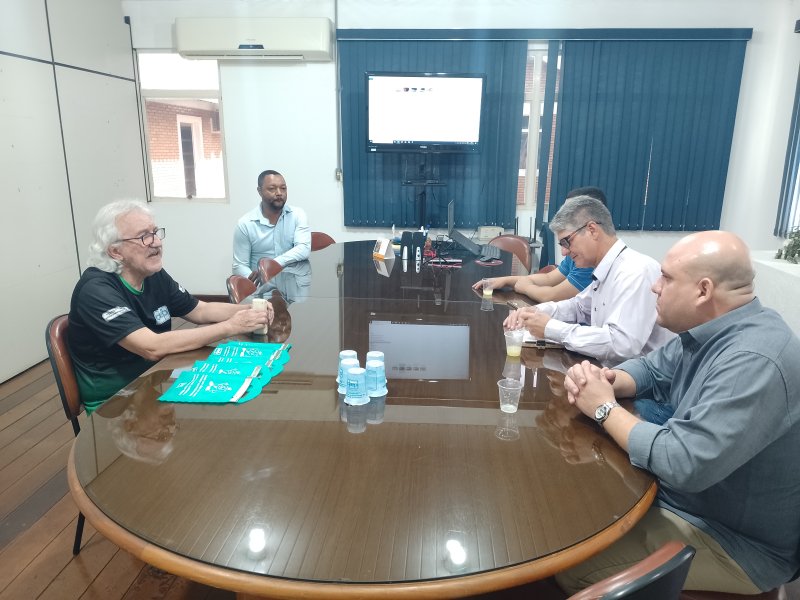 Daep recebe visita técnica de representantes da Câmara de Bastos