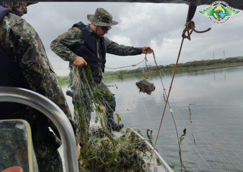 Polícia Ambiental recolhe quase dois quilômetros de redes ilegais em Barbosa