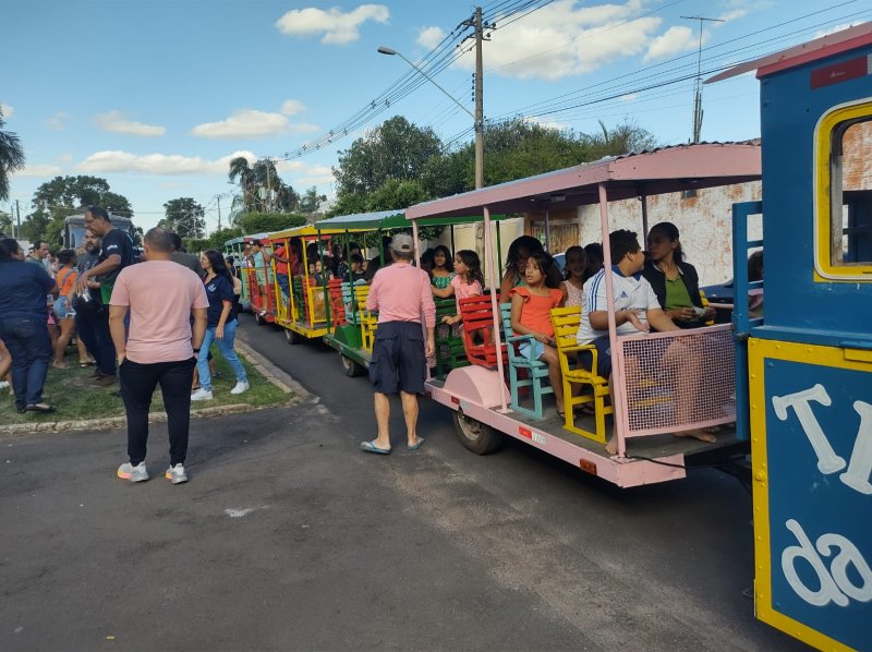 4ª Festa das Crianças reúne milhares de pessoas no Nagibão