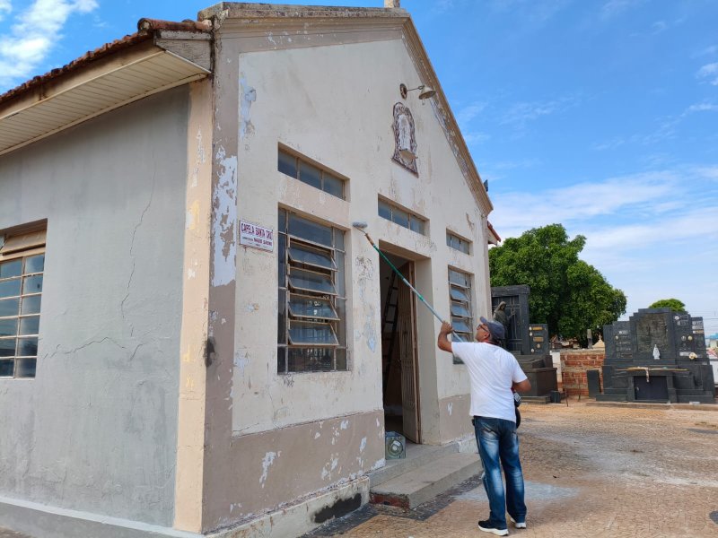 Finados: reforma de túmulos no cemitério vai até dia 28 de outubro