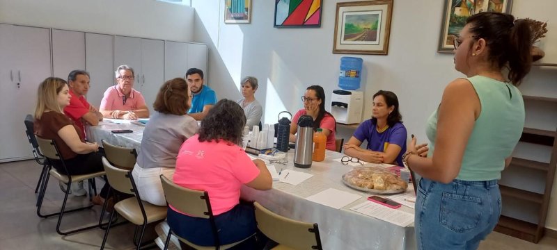 Membros do Conselho de Segurança Alimentar passam por capacitação