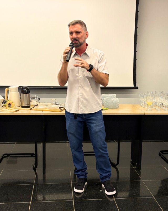 Fim de ano: comércio inicia horário especial de abertura na segunda