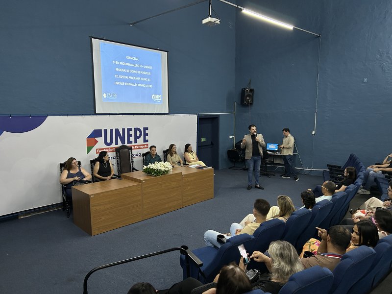 Funepe realiza cerimônia Aluno 10 e premiação das Olimpíadas Acadêmicas