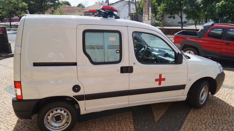 Justiça determina que Penápolis forneça ambulâncias para idosos de ILPIs privadas