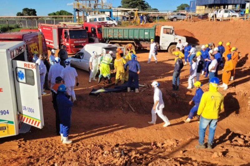 Deslizamento mata quatro trabalhadores em obra de frigorífico em Promissão