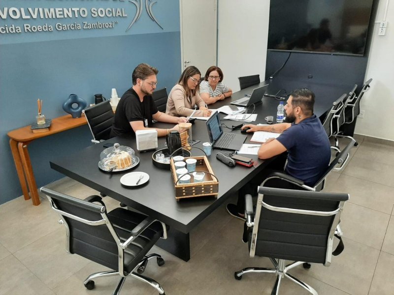 Desenvolvimento Social recebe visita técnica