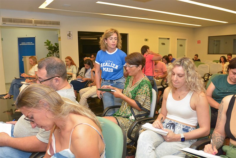 Realiza Mais capacita empresários da região e segue com acompanhamento