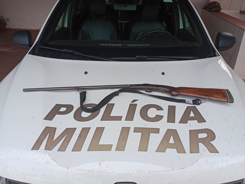 PM prende homem por posse ilegal de arma de fogo na zona rural