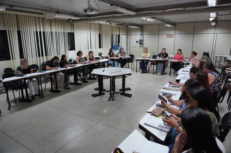 Gestores das escolas municipais participam de formação sobre Órgãos Colegiados