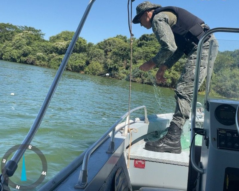 PM Ambiental apreende 500 metros de redes de pesca irregulares em Barbosa