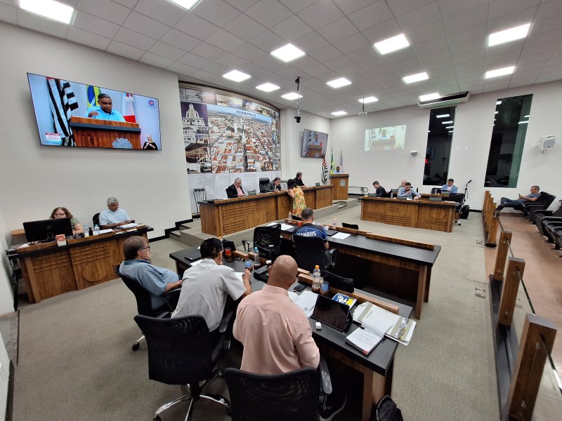 Pauta: Câmara votará três projetos em sessão nesta segunda-feira