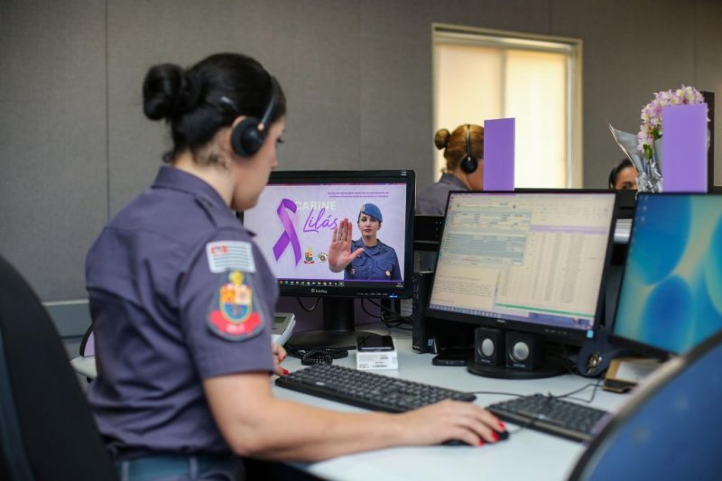 Rede de proteção à mulher ganha força com a Cabine Lilás