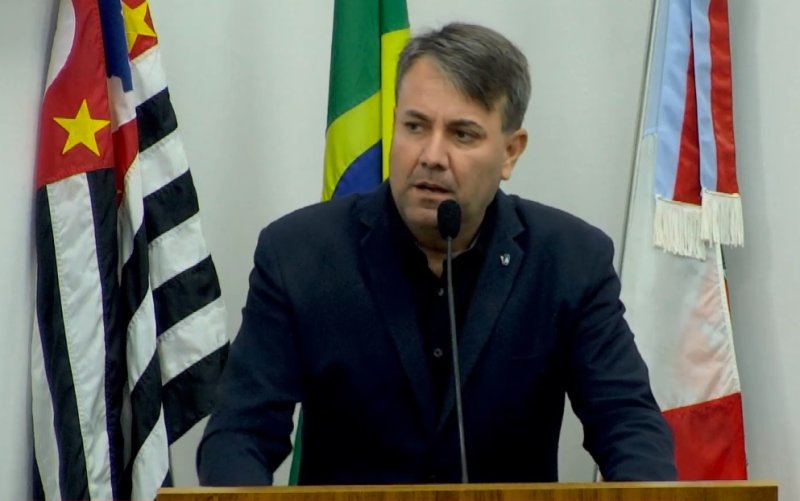 Isenção na Zona Azul para pessoas com deficiência volta a ser adiada na Câmara