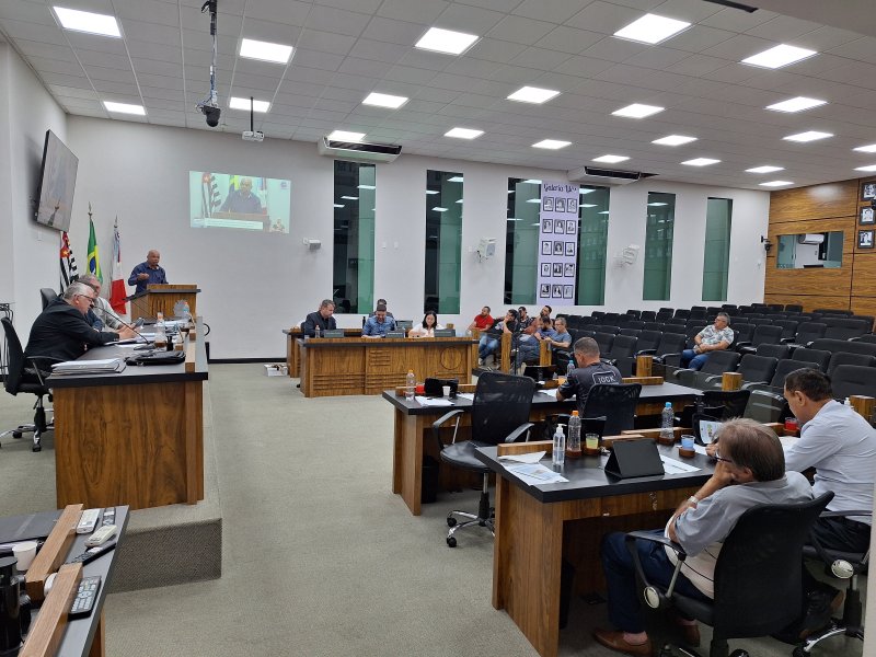 Câmara Municipal votará 6 projetos em sua sessão nesta segunda-feira