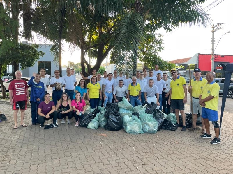 Daep promove ação ambiental no córrego Santa Leonor em celebração ao Dia da Água