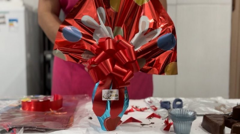 Variação do valor do ovo de Páscoa chega 121% em relação ao chocolate em barra