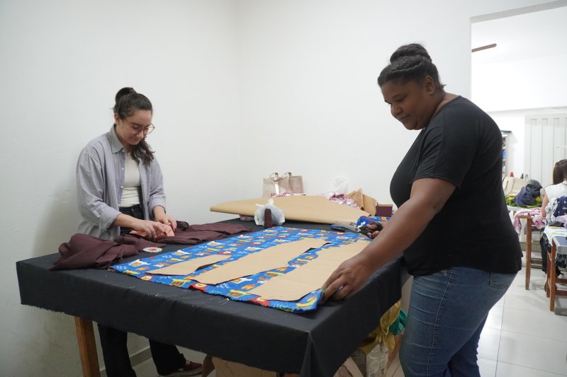 Fundo Social inscreve para curso gratuito de costura a partir de segunda