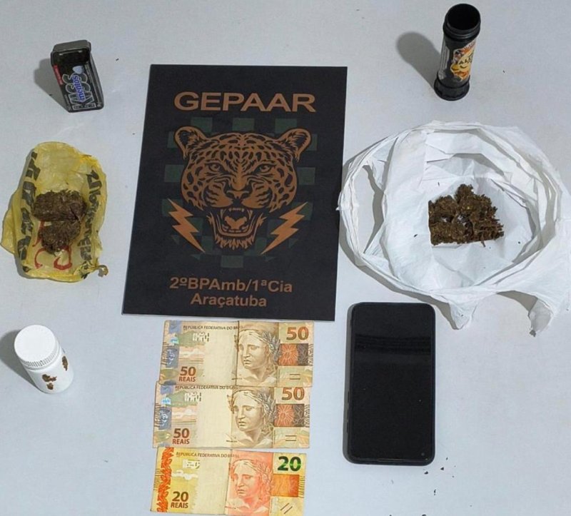 Jovem é preso por tráfico de drogas durante cumprimento de mandado