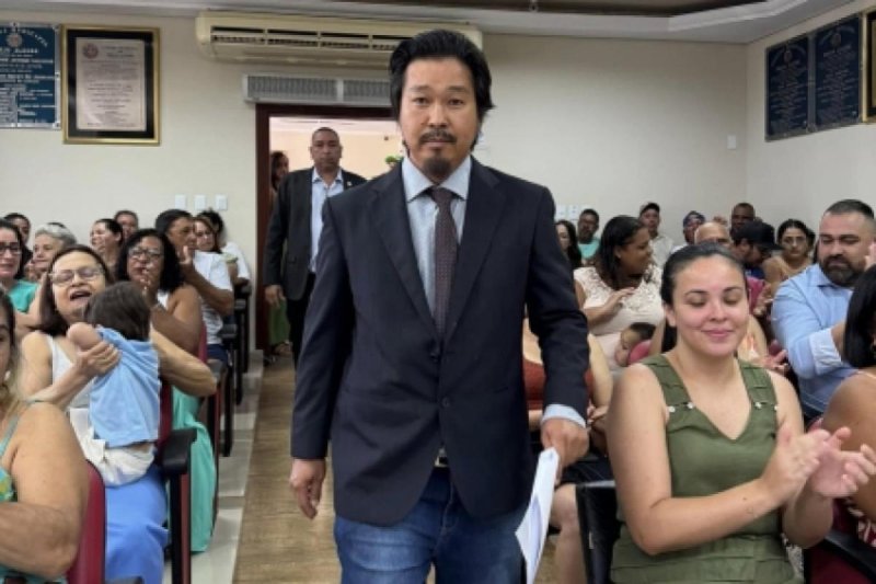 Região: prefeito interino é acusado de agir em dois cargos no mesmo dia