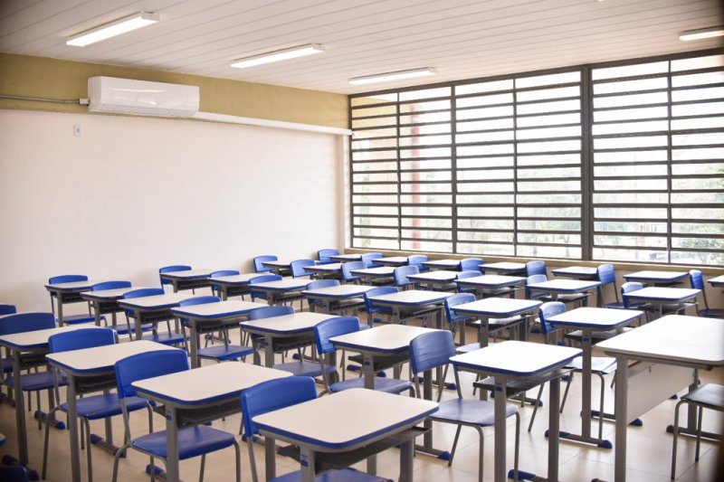 Investimentos em obras avançam na região e beneficiam escolas de Braúna e Clementina