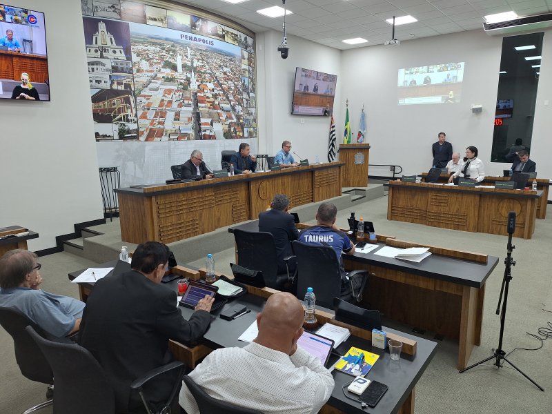 Câmara tem 4 projetos para votação nesta segunda-feira