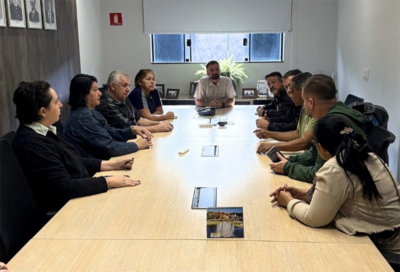 Comerciantes e vereadores discutem melhorias para o sistema da Zona Azul em Penápolis