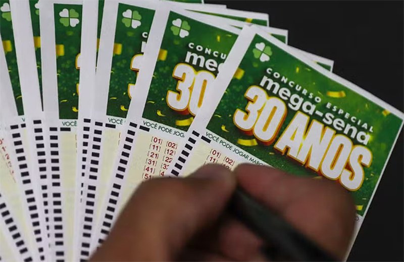 Mega-Sena 30 anos: prêmio especial de R$ 300 milhões será sorteado neste domingo