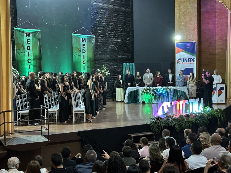 Cerimônia do Jaleco marca turma IX do curso de medicina da Funepe
