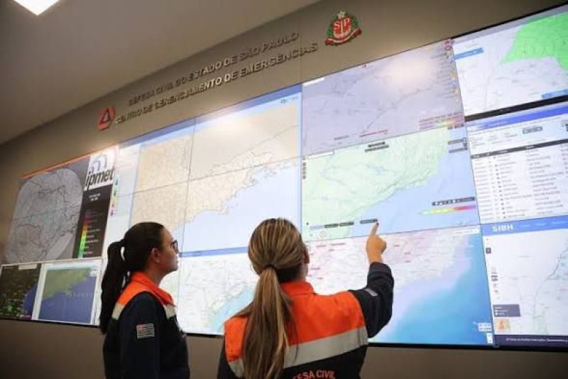 Defesa Civil alerta para primeira frente fria do inverno com chuva