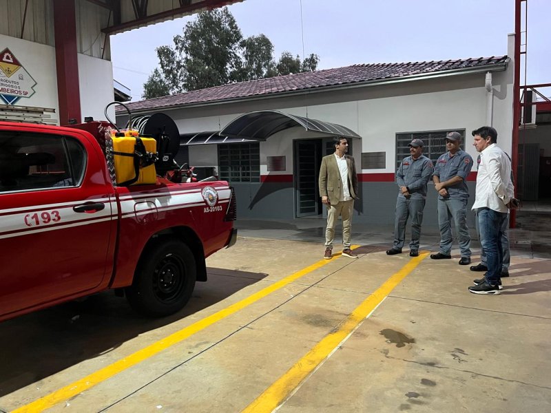 Atendimento: Corpo de Bombeiros recebe viatura para ocorrências