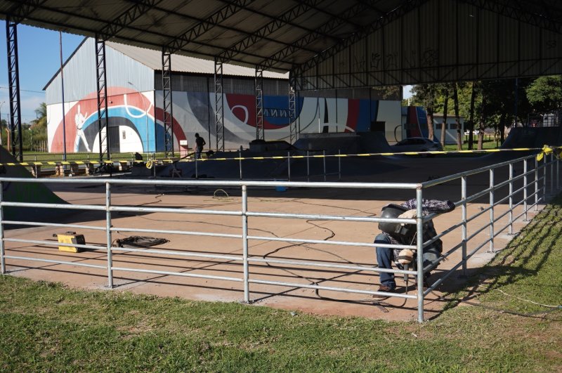 Pista de Skate do Parque Maria Chica recebe grades de proteção