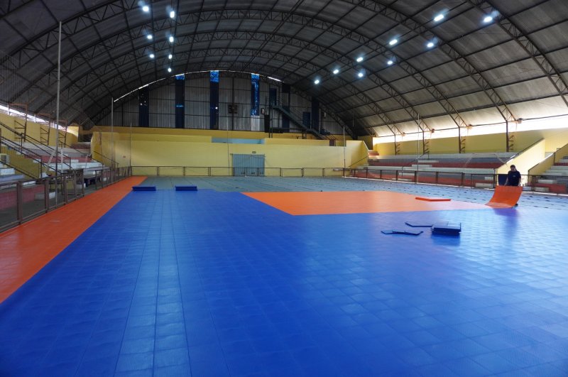 Quadra do Nagibão recebe novo piso modular: ginásio municipal abrigará as competições de  futsal e ginástica rítmica dos Jogos Regionais