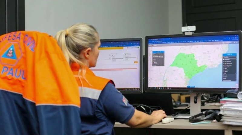 Defesa Civil emite alertas após umidade do ar ficar abaixo de 30% no Estado