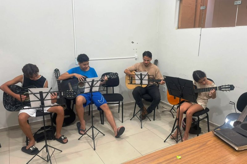 Cultura divulga vagas para novas turmas de Violão e Canto Coral
