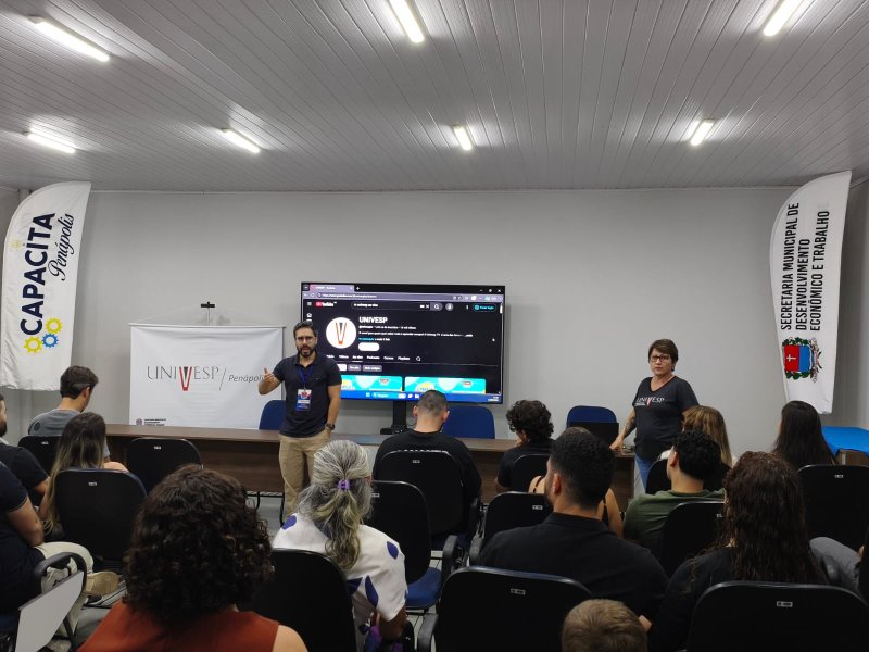 Estudantes da Univesp participam de colação de grau