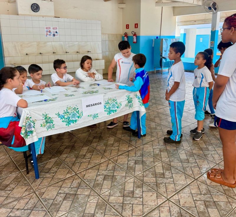 Democracia: alunos da Emef 