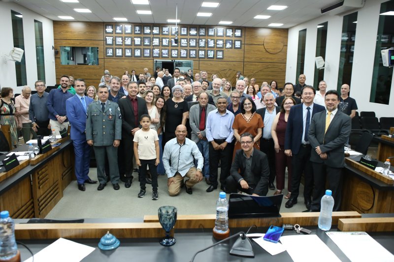 Dr. Wagner Castilho Sugano recebe Medalha Rui Barbosa na Câmara