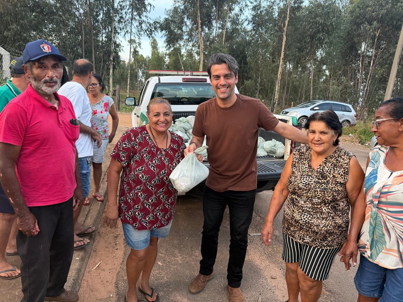 Agricultura entrega novos kits de sementes em Hortas Comunitárias