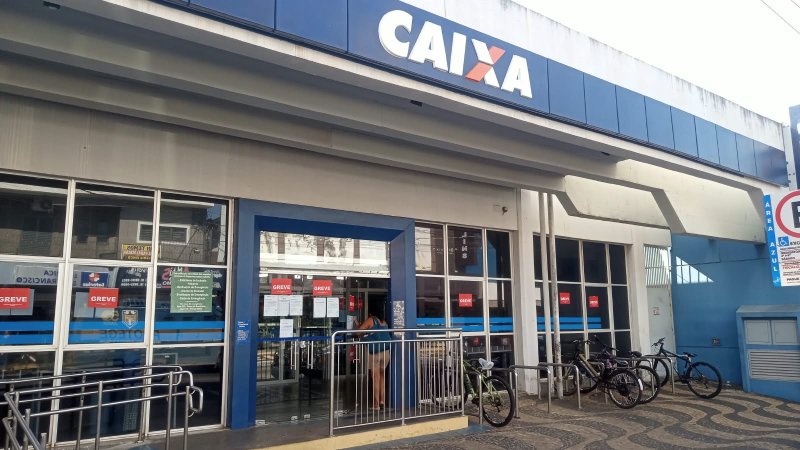 Greve da Caixa mantém agência de Penápolis fechada para atendimento